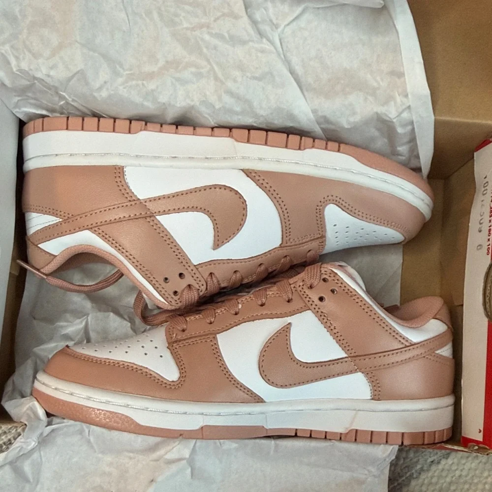 Nike Dunk Low Rose Whisper NEW